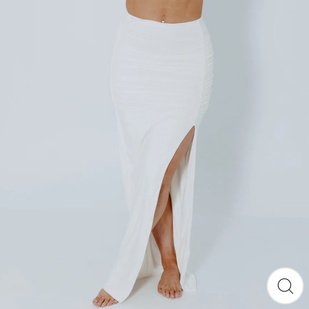 Klassy network - Ruched maxi skirt